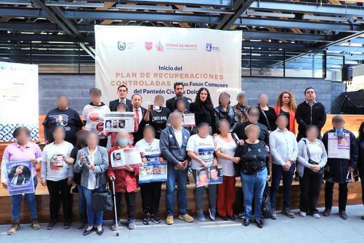 Inician exhumaciones masivas en el Panteón Civil Dolores en CDMX