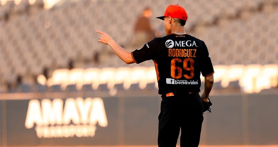 Naranjeros limpió a Aguilas de Mexicali