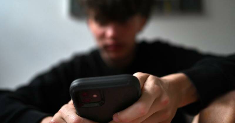 Tough-guy persona linked to teenage downward spiral