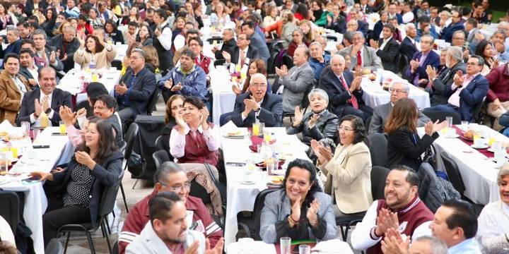 IPN. Reconocen años de servicio de docentes y PAAE’s