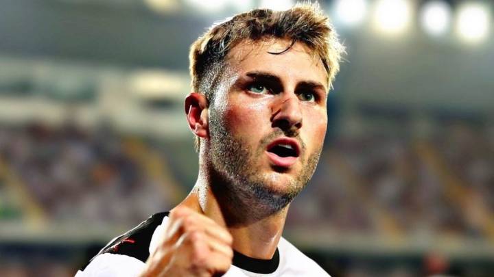 Milan: ¿Qué le pasó a Santiago Giménez y por qué dejará de jugar?