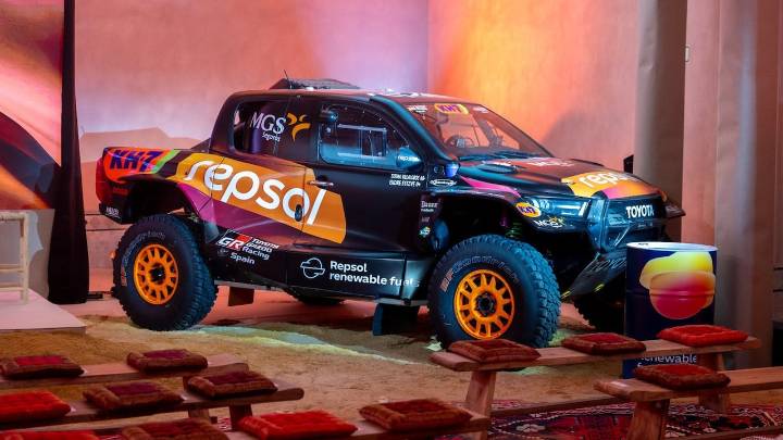 Así luce la Toyota Hilux que competirá en el Rally Dakar 2026; apostarán por combustibles renovables