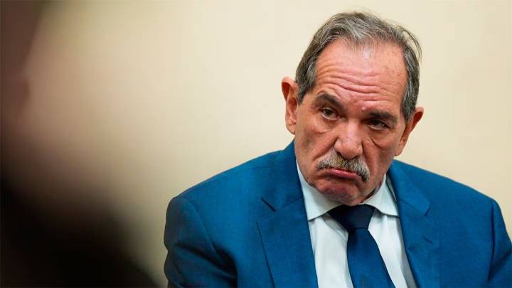 José Alperovich, hospitalizado de urgencia por un problema en el intestino