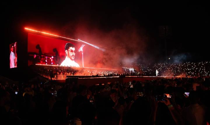 Bad Bunny enciende Santo Domingo en el inicio de su esperada gira mundial