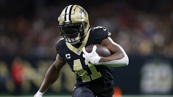 Saints RB Kamara out, WR Olave questionable Sunday vs. Dolphins