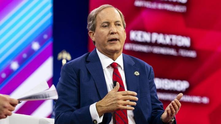 Ken Paxton sues districts for not displaying 10 Commandments in classrooms