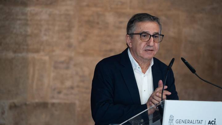 La Conselleria de Educación convoca para septiembre de 2026 las oposiciones a maestros