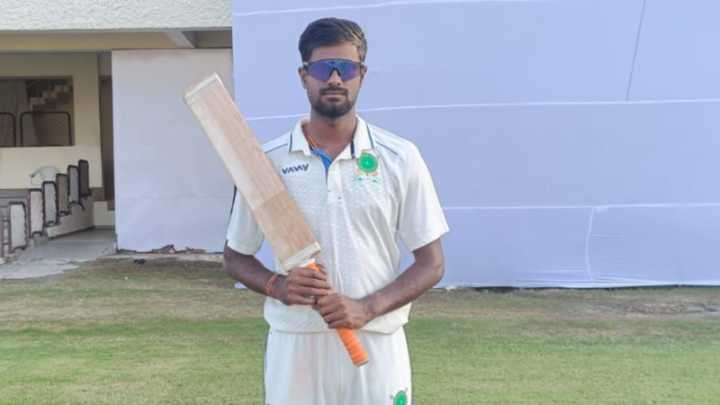 Ranji Trophy 2025: Akash Choudhary Smashes Record with 8 Consecutive Sixes, Fastest Fifty in First