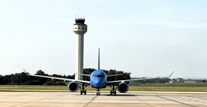 Huntsville airport on track to beat major record for third consecutive year