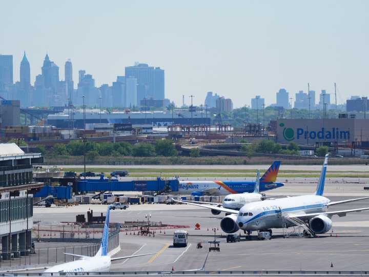 Air traffic control shortages pile up, causing delays and disruptions at airports across the US