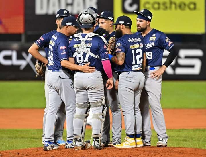 Bravos le devolvió el golpe a Magallanes para evitar la barrida