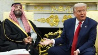 Trump defiende al príncipe saudí Bin Salmán por el asesinato de Khashoggi: "A nadie le caía bien, son cosas que pasan"