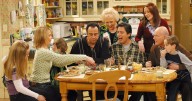 ‘Everybody Loves Raymond’ Stars Reunite: Get a First Look