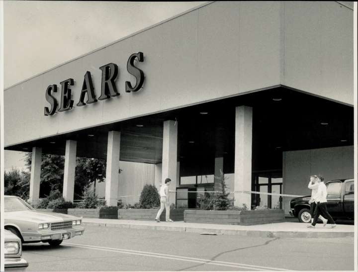 Dick’s House of Sport larger-format store headed to Holyoke Mall