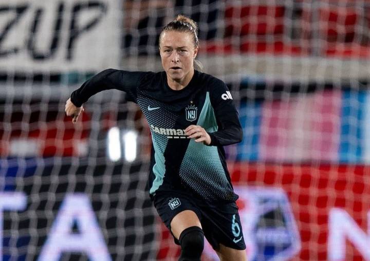USWNT Veteran Questions NWSL for Snubbing Emily Sonnett From Prestigious Award