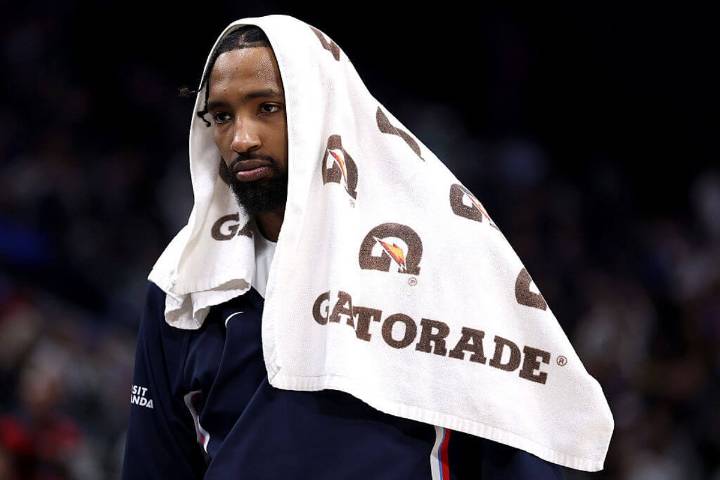 Clippers' Derrick Jones Jr. out 6 weeks due to sprained right MCL