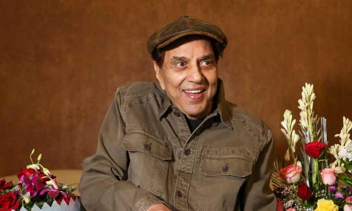 Dharmendra Discharged From Hospital