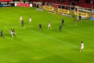 Nominan a Carlos Orrantia al Premio Puskás por su golazo en la Liga MX