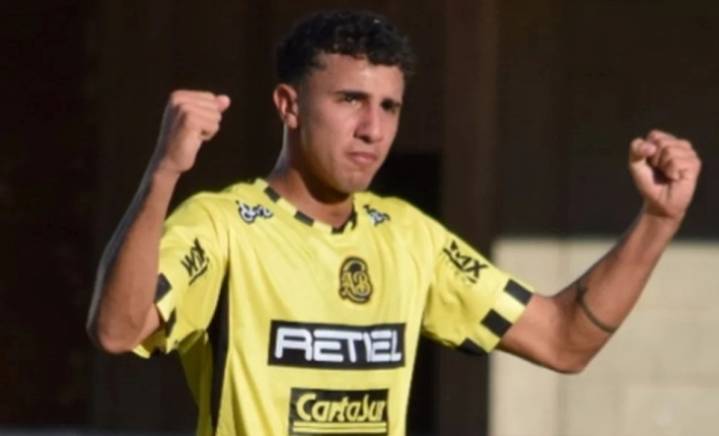 Enzo Cardozo, la figura aurinegra que miran desde afuera
