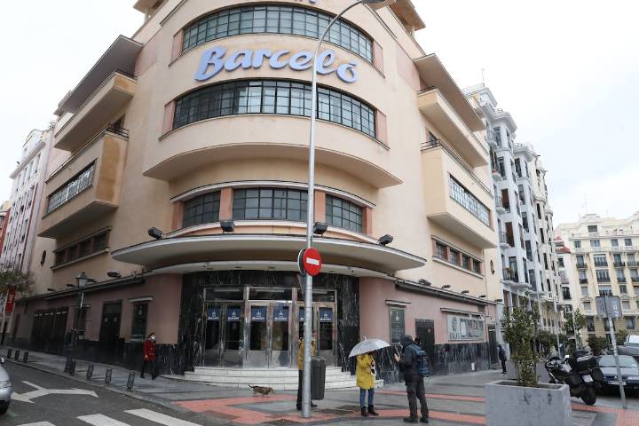El Ayuntamiento de Madrid choca con la Justicia en su intento por cerrar la sala Teatro Barceló
