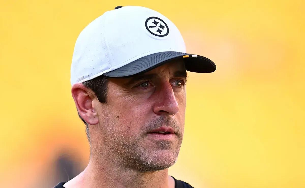 NFL News: Steelers wide receivers deny rumors of Aaron Rodgers controversy inside locker room