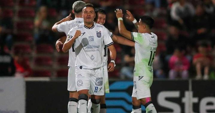 Querétaro vence 2-1 a Juárez y por hoy tiene el boleto a play in