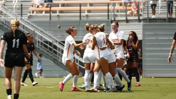Tennessee soccer to host opening round of NCAA Tournament
