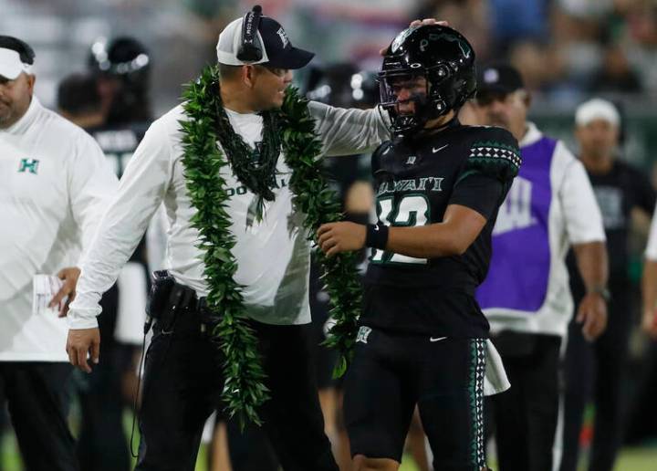 Hawaii beats Wyoming to end regular season