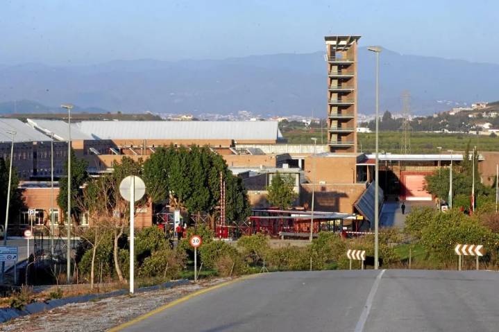 La falta de médicos en las cárceles ya tiene consecuencias: muere atragantado un preso en Málaga