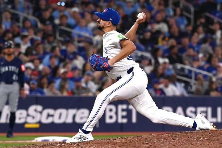 Blue Jays say reliever Nick Sandlin clears waivers, elects free agency