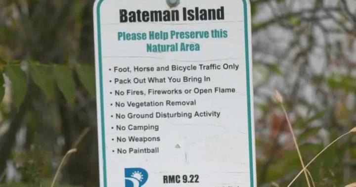 Community unites for final Bateman Island cleanup before access closes