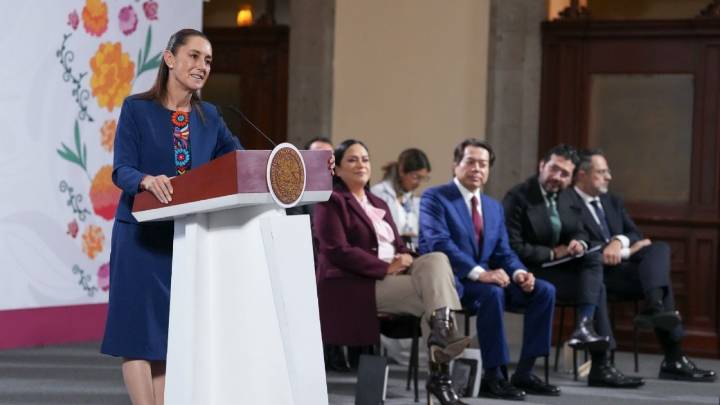 Presidenta de México dijo que su gobierno no caerá a provocaciones violentas