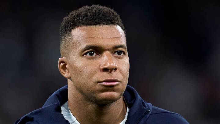 Kylian Mbappé remonta ante Olympiacos con el segundo hat-trick más rápido de la historia de la Champions