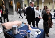 Urge rector Lomelí a fortalecer educación de quienes se dedican al cuidado de la salud