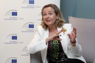 Los estadísticos del Estado cargan contra Calviño: "Su intento de injerencia en el INE es incompatible con el Código Europeo"