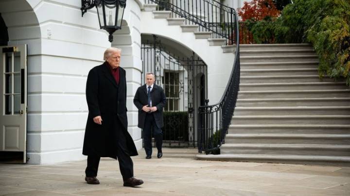 Trump administration plan to reduce access to some student loans angers nurses, health care groups