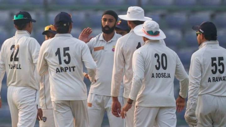 Ranji Trophy: Simarjeet's Triple Blow Gets Delhi Back In Game After Another Batting Failure