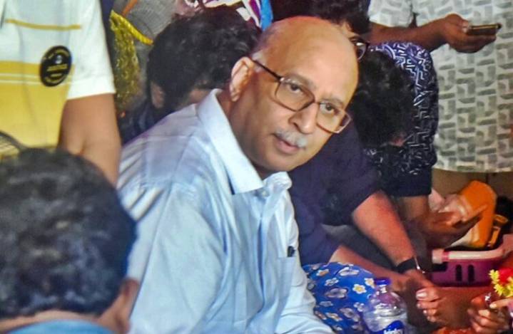 Bengal Govt Tells DMs To Ensure Development Work Continues Alongside SIR Exercise