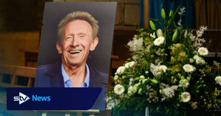 Man United legends turn out for special event in Aberdeen honouring memory of Denis Law