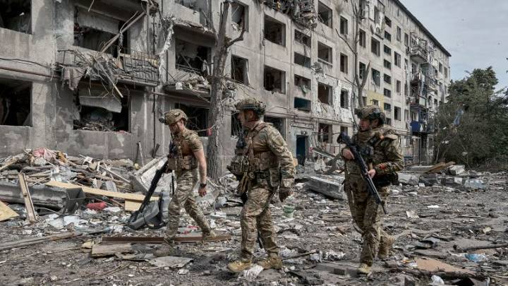 From meat grinder to mopeds: How Russia rethought its war