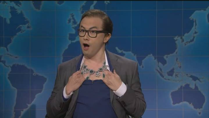 'SNL' Weekend Update Jokes About Louvre Heist, Prince Andrew Losing Title