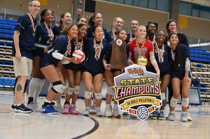 Howard volleyball upends North Hagerstown to win 3A state title
