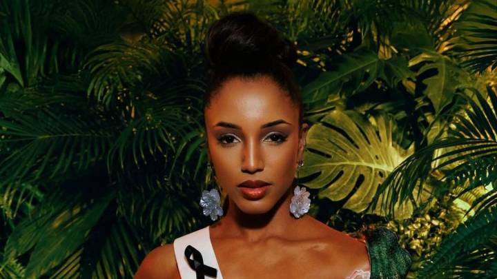 Catástrofe en la pasarela: Miss Universo se paraliza tras la "caída del siglo" de Miss Jamaica