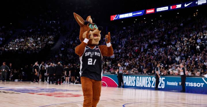 Open Thread: Spurs to host election night watch party