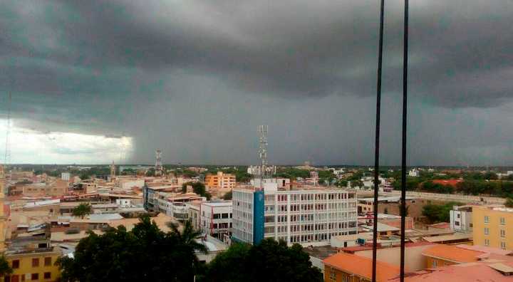 Peligroso fenómeno se acerca al Perú y amenaza con azotar a estas 11 regiones desde este martes 18, según Senamhi