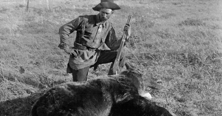 Ghosts of the Prairie: Apex predators still roam central