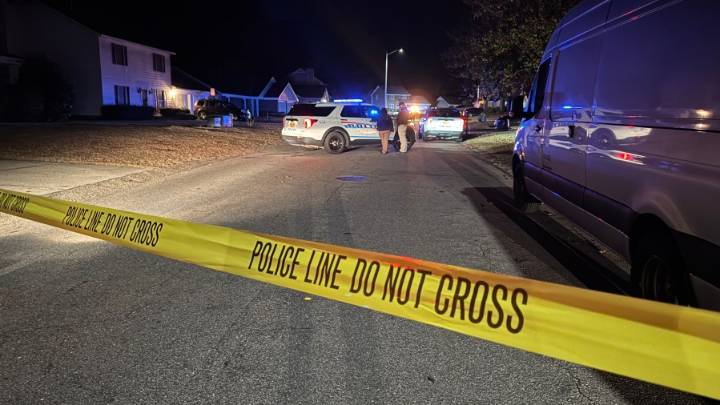 Shooting in Fayetteville on Old Farm Road leaves 19-year-old in serious condition, police say