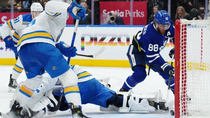 Nylander scores in OT and Maple Leafs snap 5-game losing skid with 3
