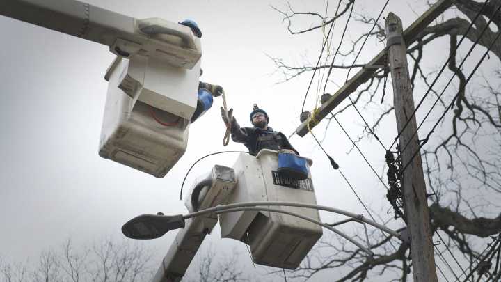 Con Ed plantea reducción de alzas de tarifas, pero hay rechazo 