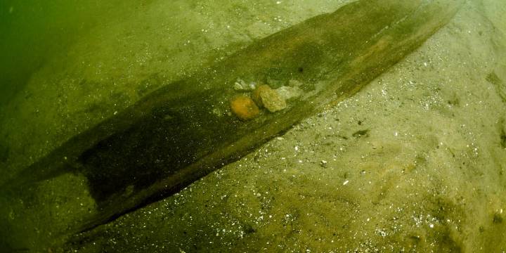 Wisconsin archaeologists identify 16 ancient canoes in a prehistoric lake ‘parking lot’